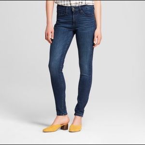 NWT High Rise Skinny Jeans